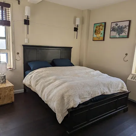 Fully Renovated Manhattan Gem-3